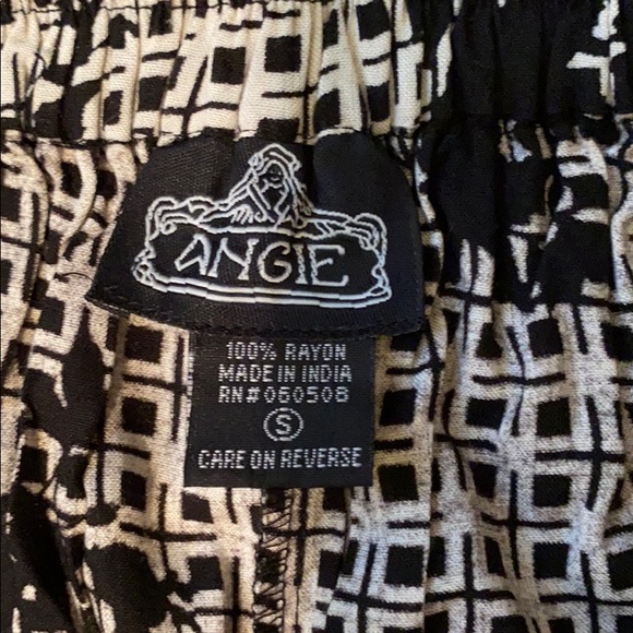 Black and Tan shorts - Picture 3 of 4